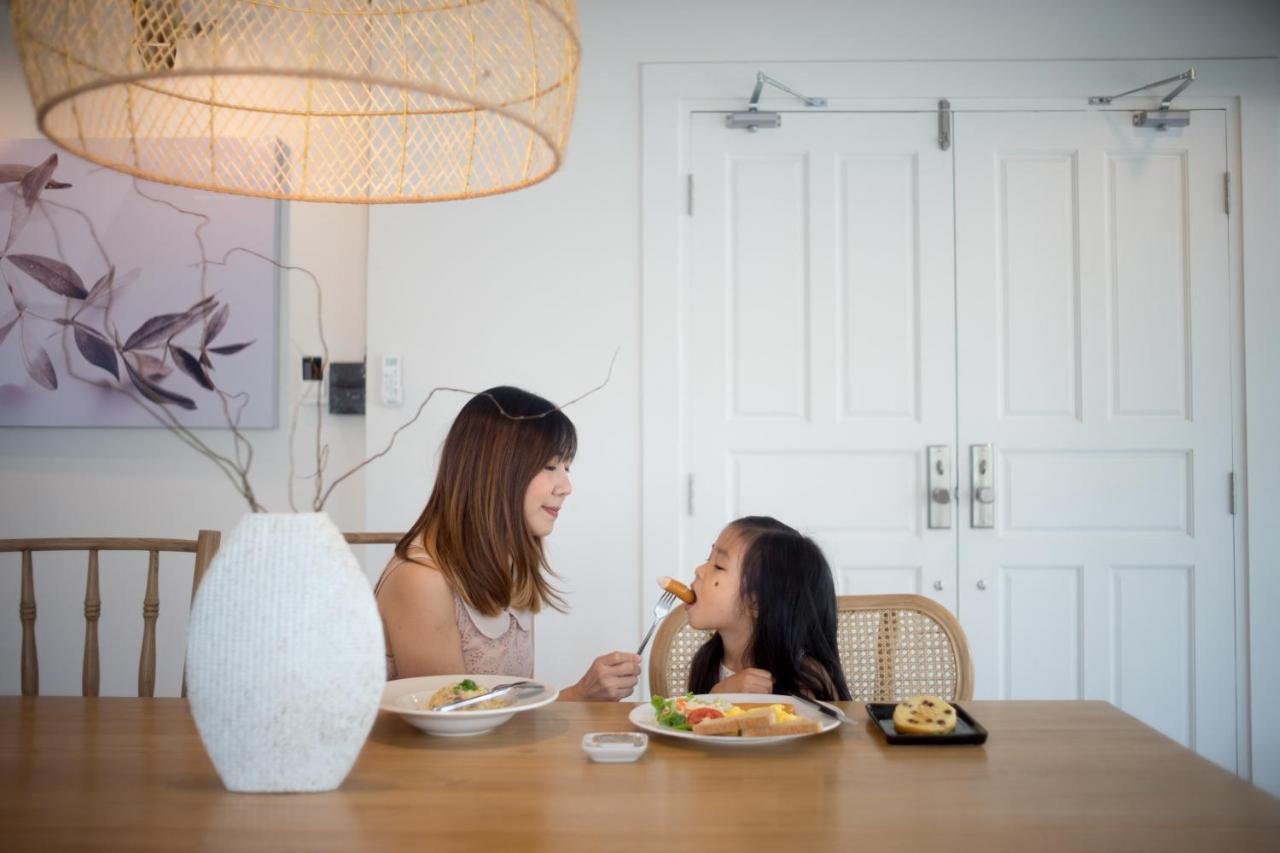 Mini-Me Hubs, Charm Suites & Pool In Old City Chiang Mai Luaran gambar