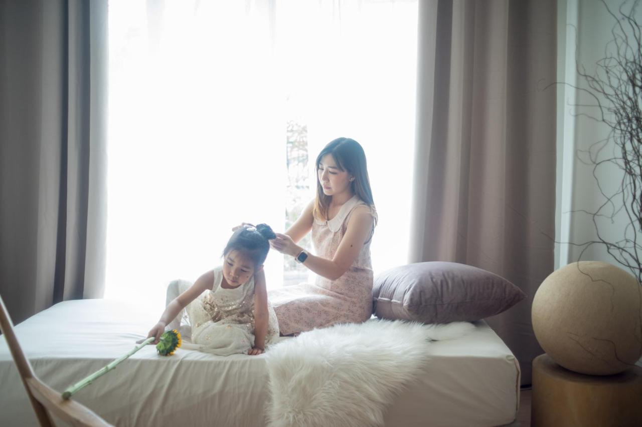 Mini-Me Hubs, Charm Suites & Pool In Old City Chiang Mai Luaran gambar
