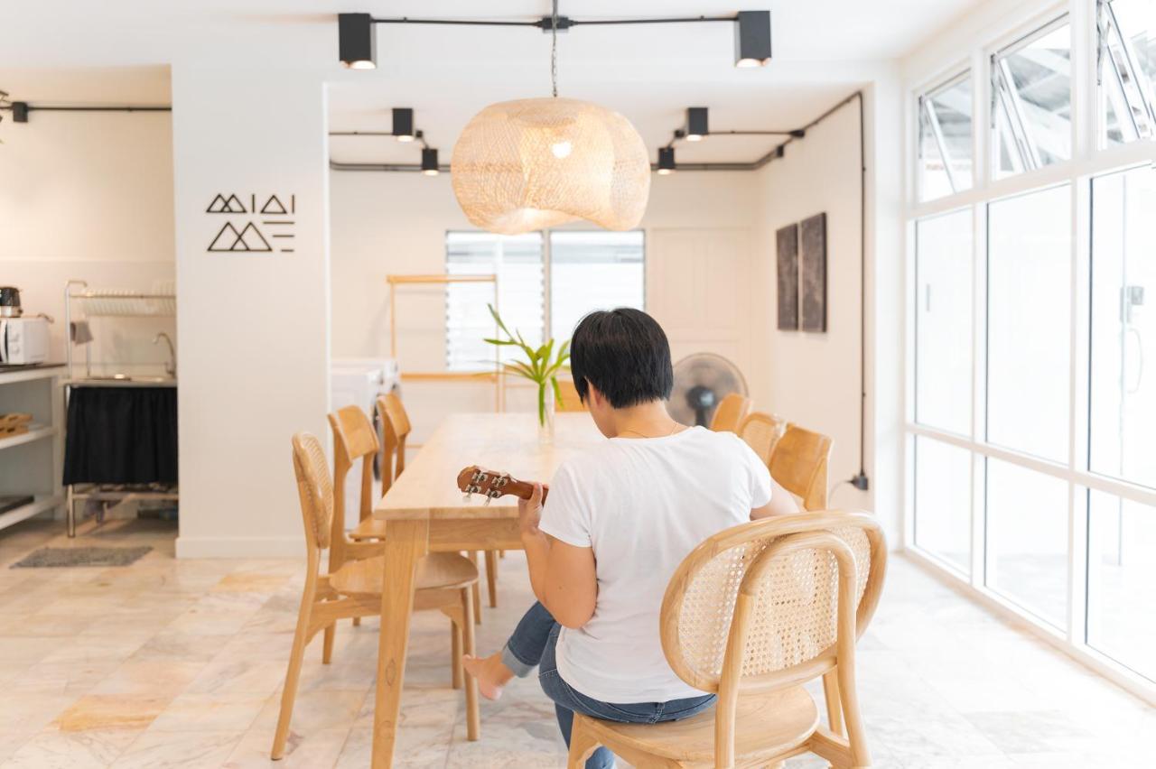 Mini-Me Hubs, Charm Suites & Pool In Old City Chiang Mai Luaran gambar