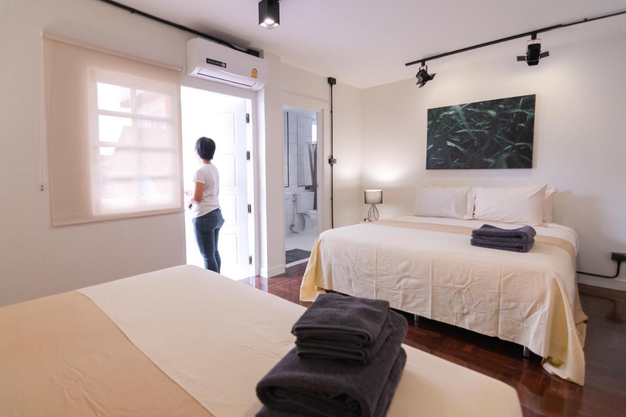 Mini-Me Hubs, Charm Suites & Pool In Old City Chiang Mai Luaran gambar